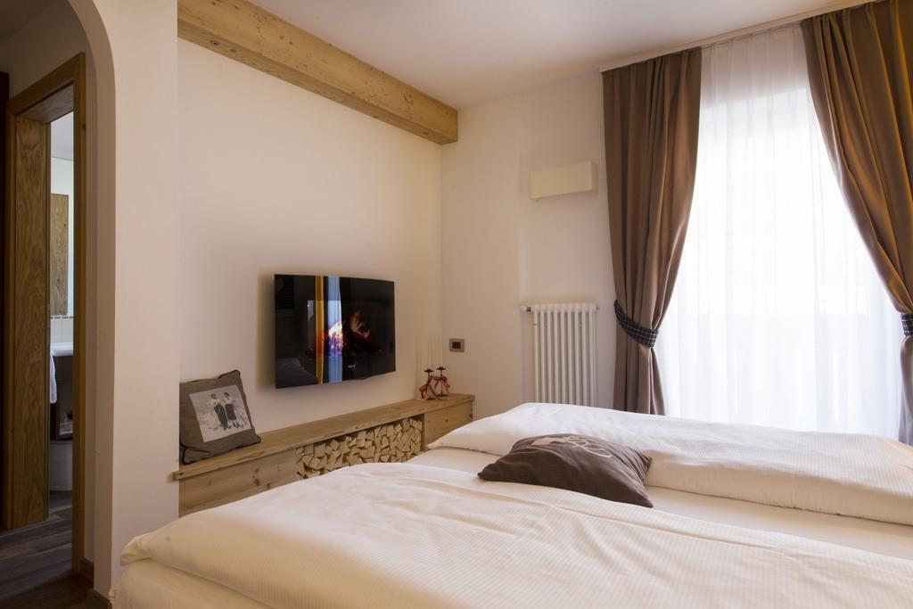 Hotel Garni Lastei Pozza di Fassa Zewnętrze zdjęcie