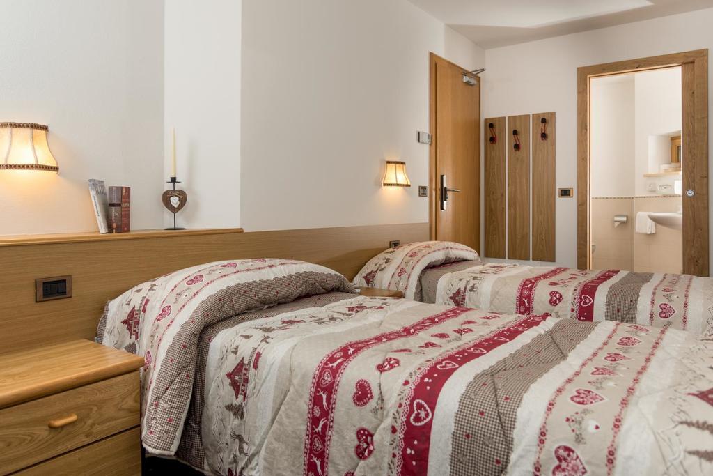 Hotel Garni Lastei Pozza di Fassa Zewnętrze zdjęcie