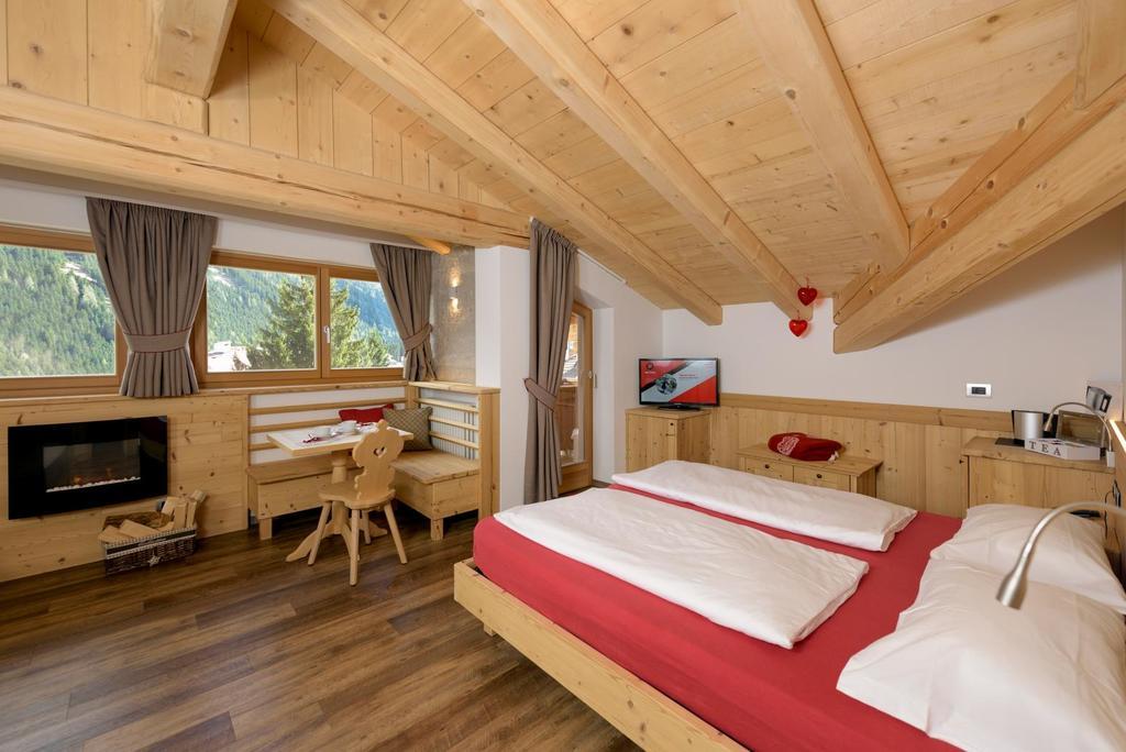 Hotel Garni Lastei Pozza di Fassa Zewnętrze zdjęcie
