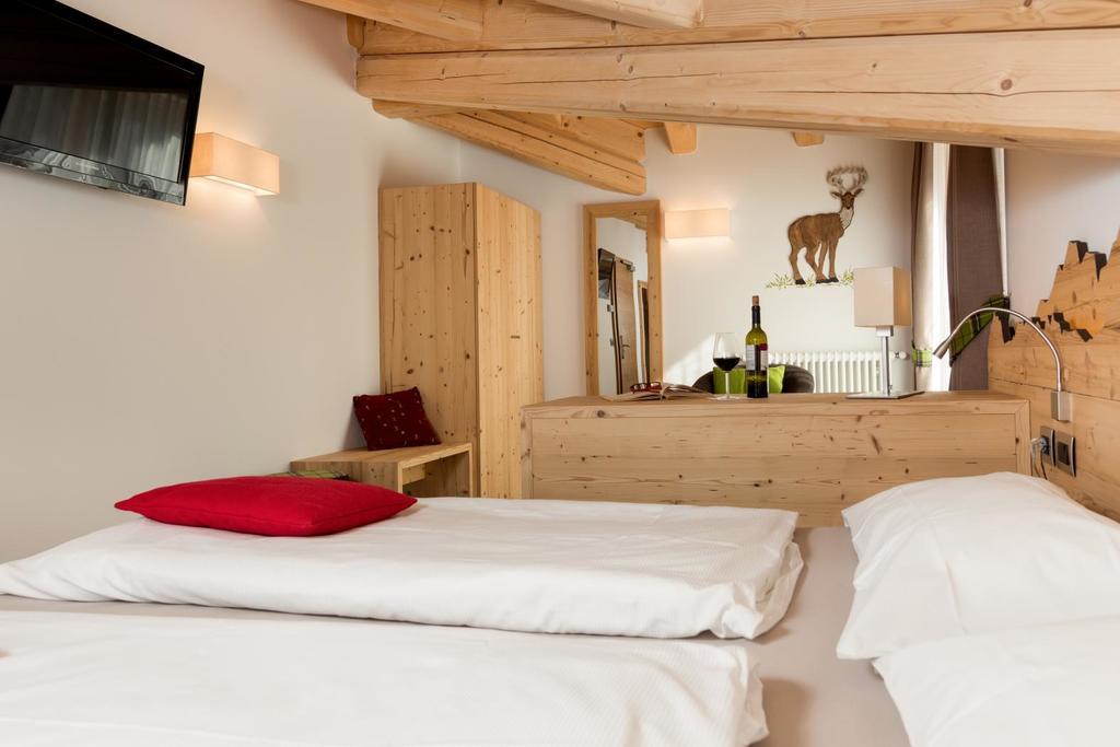 Hotel Garni Lastei Pozza di Fassa Zewnętrze zdjęcie