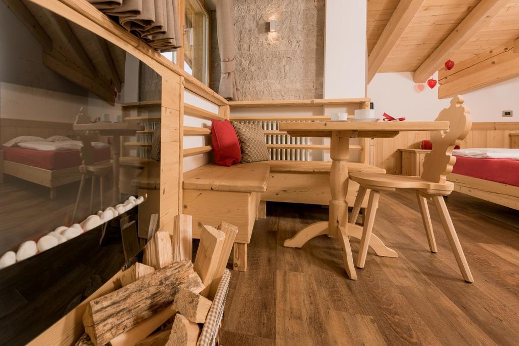 Hotel Garni Lastei Pozza di Fassa Zewnętrze zdjęcie