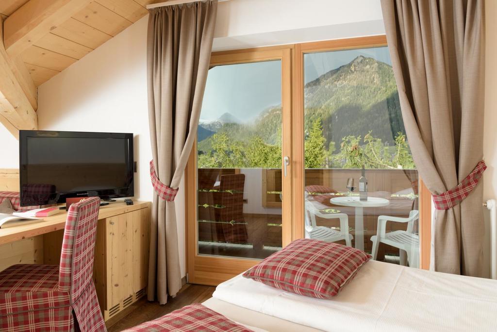 Hotel Garni Lastei Pozza di Fassa Zewnętrze zdjęcie